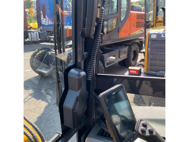 Гусеничный экскаватор XCMG XE35U (2026)