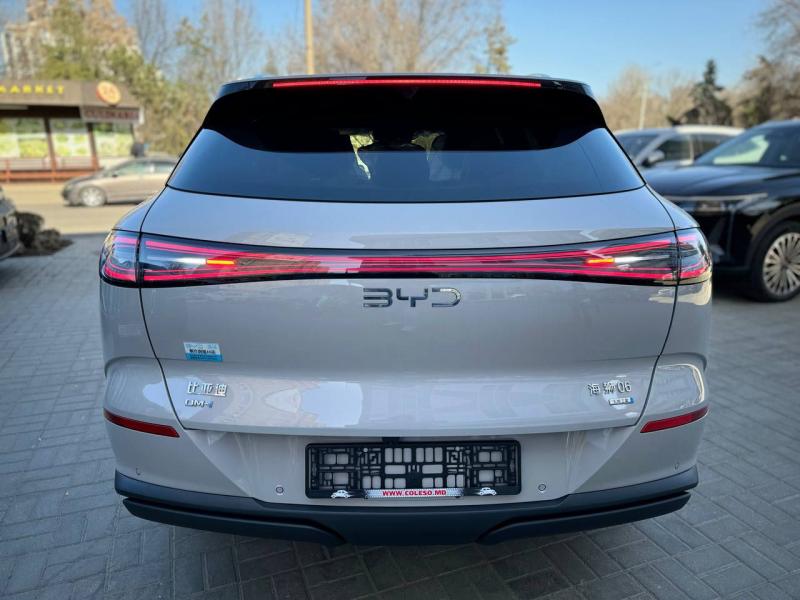BYD Sea Lion 06 DM-i 2025, 205 km Leading Pro Version  (2026)