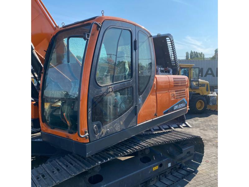 Гусеничный экскаватор DEVELON DX225LC-10 (2026)