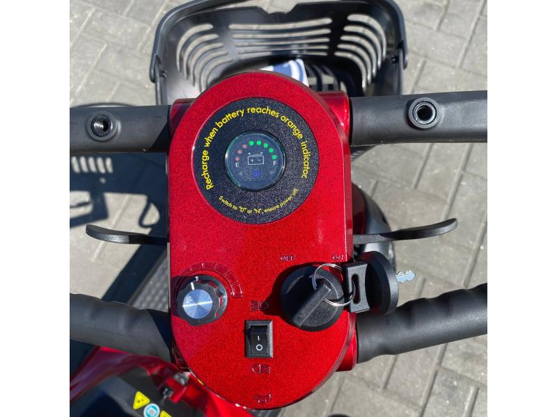 Scuter pentru persoane în vârstă YL-07 200W 24V 12Ah