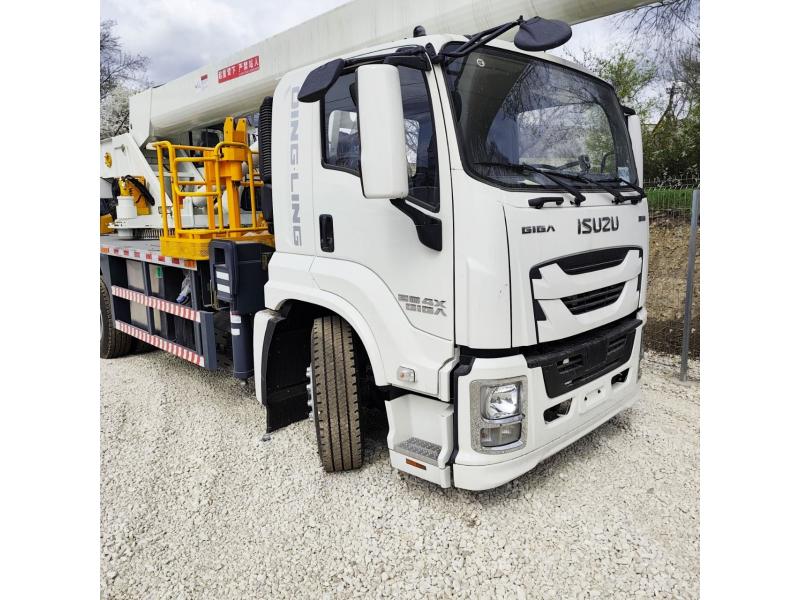 Macara-manipulator Isuzu 16 tone 36,6 m