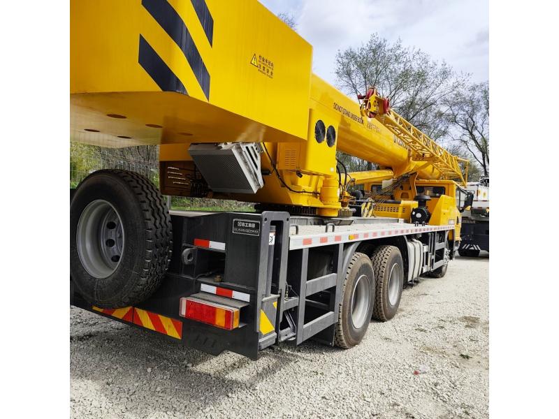 Automacara XCMG QY25KD