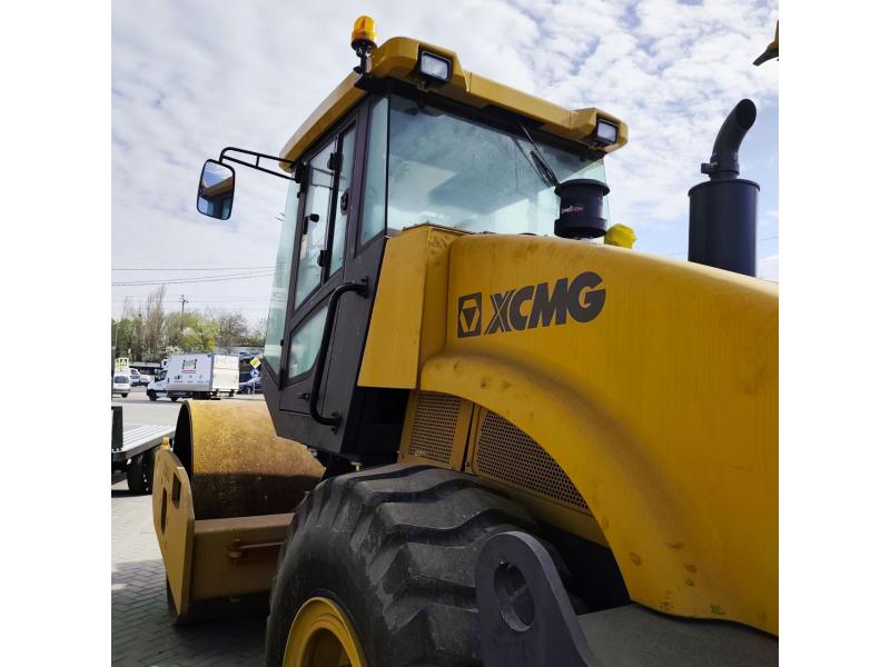 Compactor asfaltic XCMG XS143J