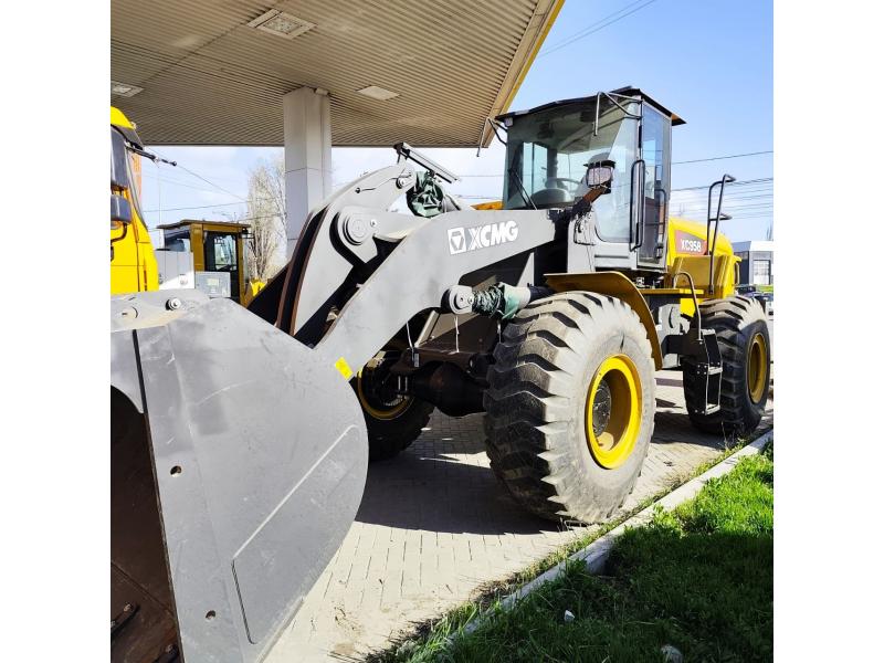 Фронтальный погрузчик XCMG XC958