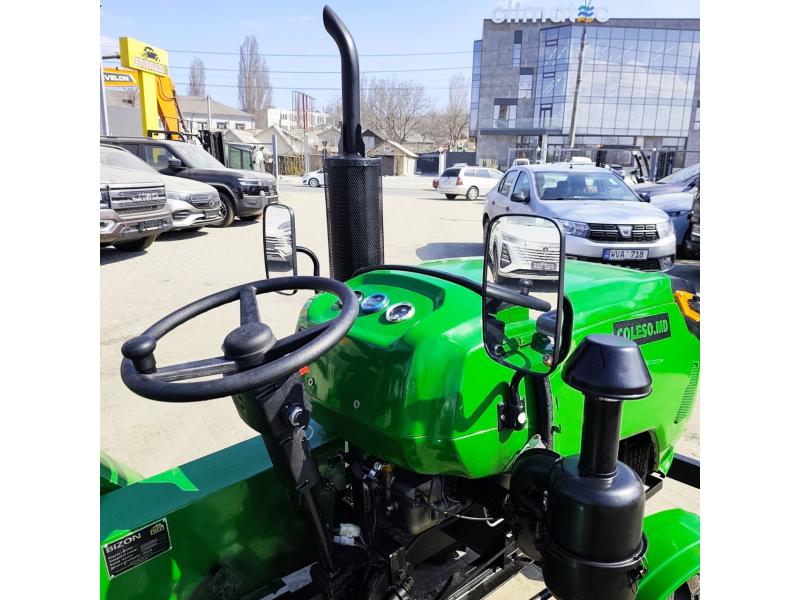 Tractor BIZON 200  (20 c.p)