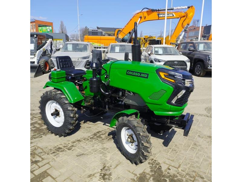 Tractor BIZON 200  (20 c.p)