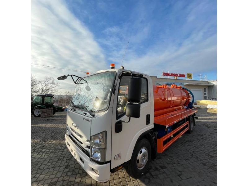 Asenizator Isuzu Elf      LA COMANDĂ