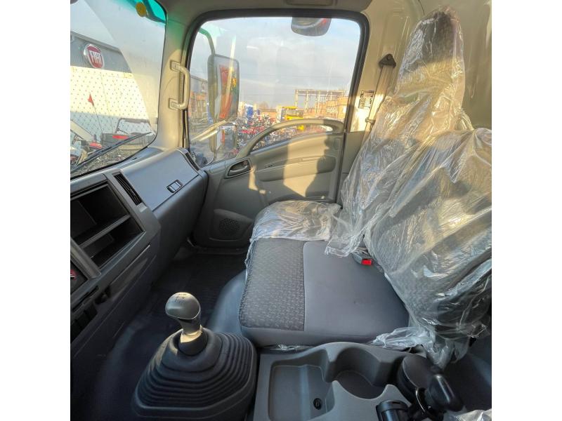 Asenizator Isuzu Elf     LA COMANDĂ