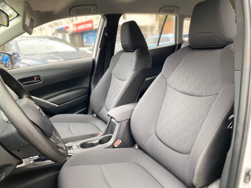 TOYOTA COROLLA CROSS HYBRID WHITE 2025