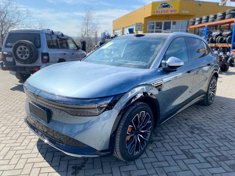 ZEEKR 7X 2025 Silver/Blue EL