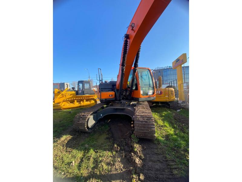 Excavator pe senile Develon DX205  (2025)