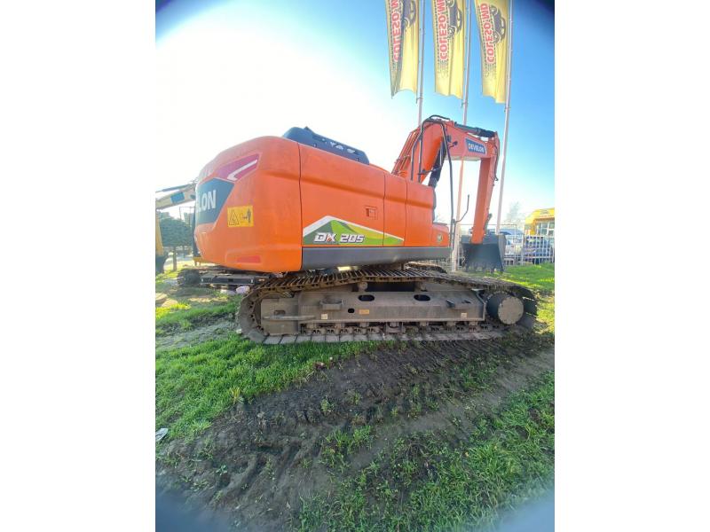 Excavator pe senile Develon DX205  (2025)