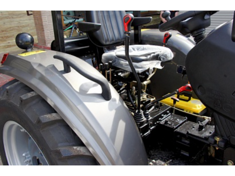 Tractor SCOUT TE-504F (2025)