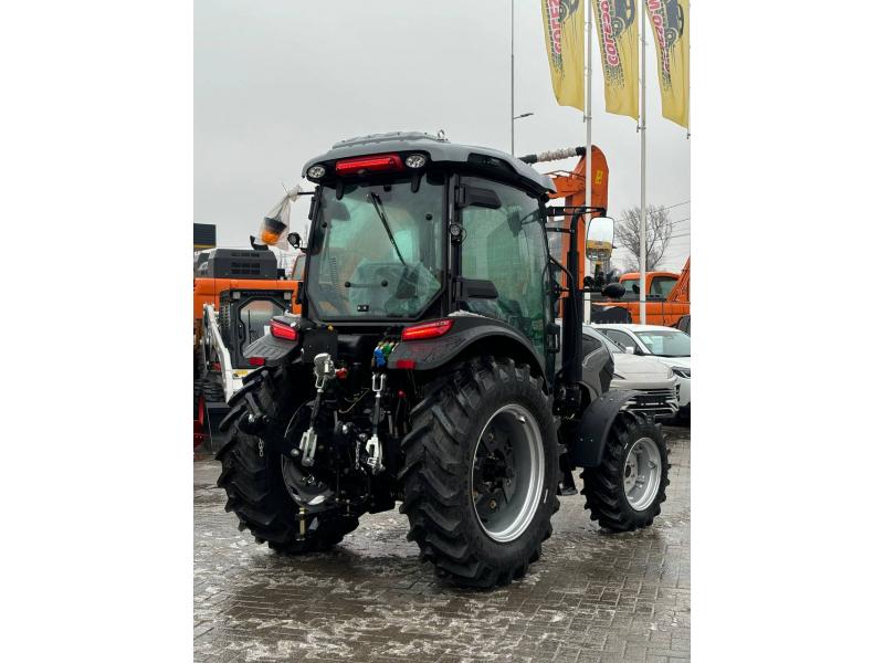 Tractor SCOUT TB-904C