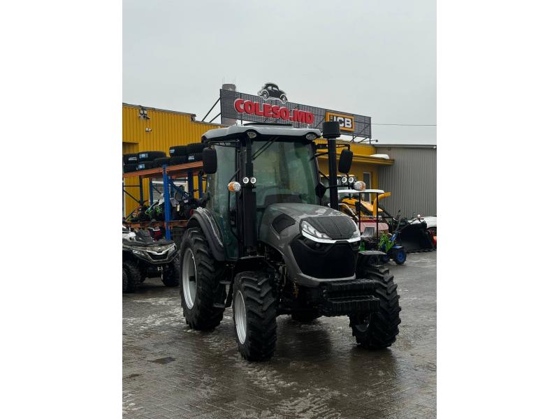 Tractor SCOUT TB-904C