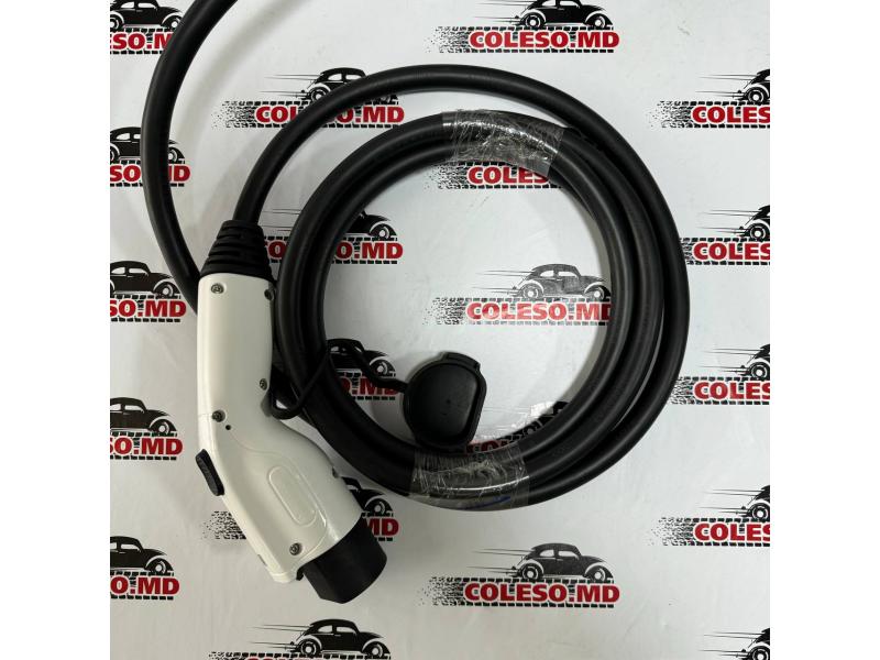 Stație de încărcare pentru automobile electrice East A7 BC 7 kW