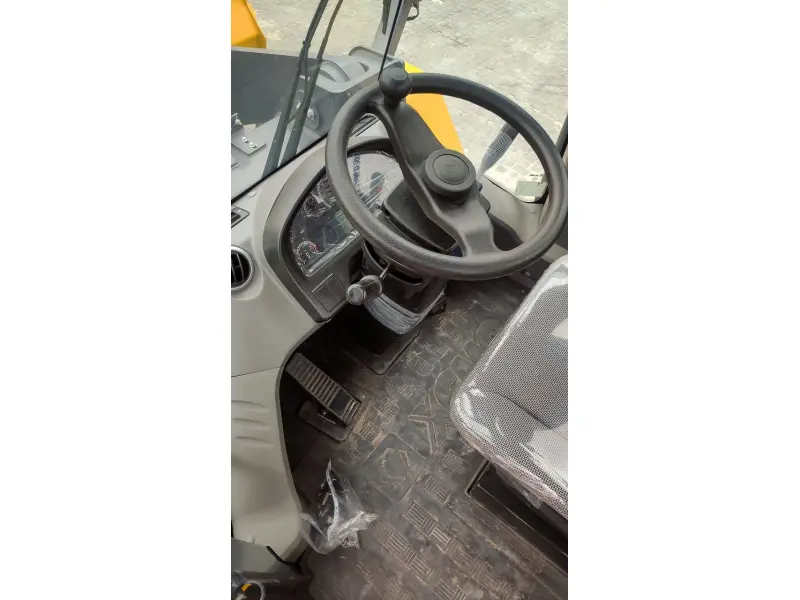 Incarcator Frontal  LW550FN 