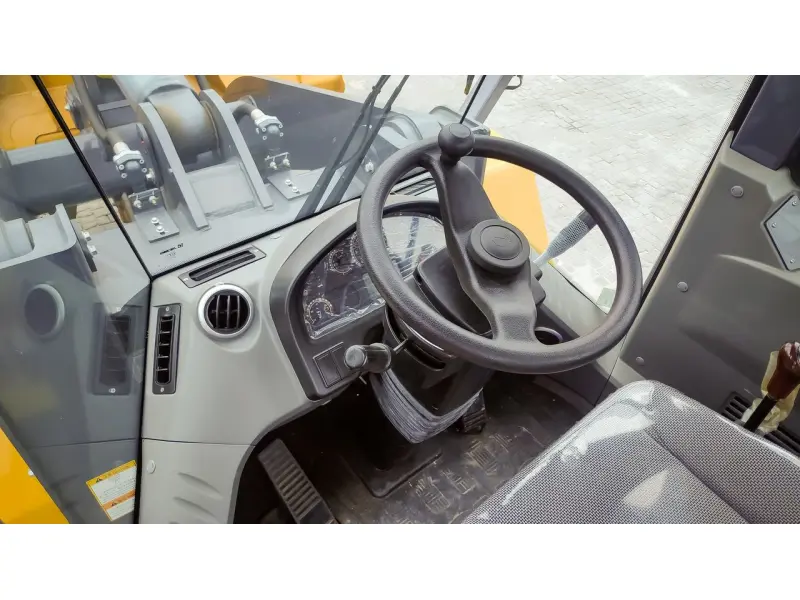 Incarcator Frontal  LW550FN 