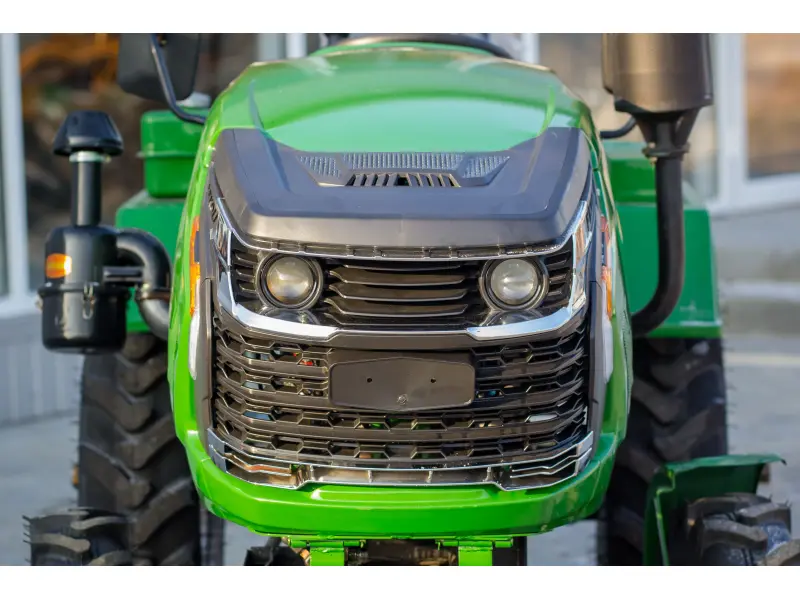 Tractor BIZON 200  (20 c.p)