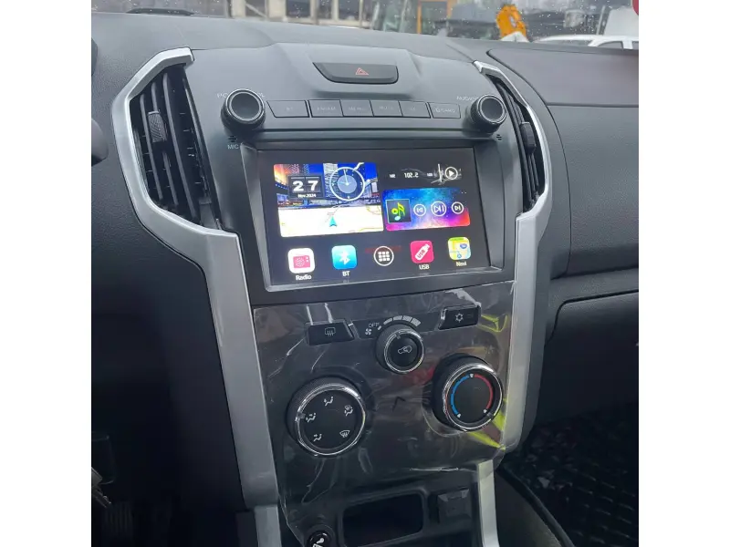 ISUZU 4x4 Atelier Mobil (LA COMANDA)