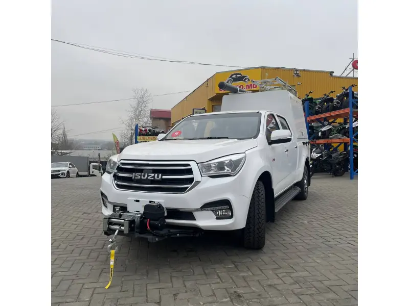 ISUZU 4x4 Atelier Mobil (LA COMANDA)