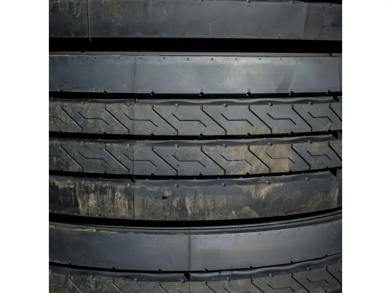 Anvelopa LEAO KLT200 215/75 R17.5 16PR 135/133J remorcă (Serbia) Anvelopa LEAO KLT200 215/75 R17.5 16PR 135/133J remorcă (Serbia)