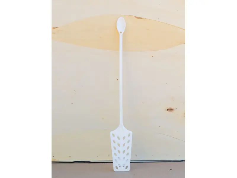 Agitator de plastic pentru must