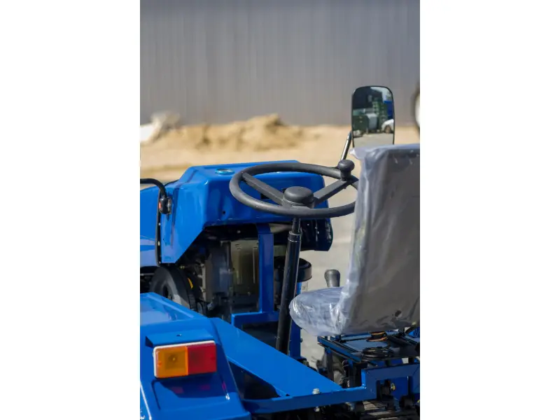 Tractor BIZON 180 (18 c.p) Tractor BIZON 180 (18 c.p)
