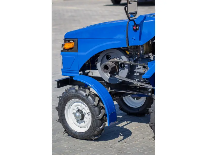 Tractor BIZON 180 (18 c.p) Tractor BIZON 180 (18 c.p)