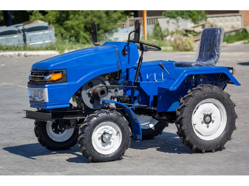 Tractor BIZON 180 (18 c.p) Tractor BIZON 180 (18 c.p)