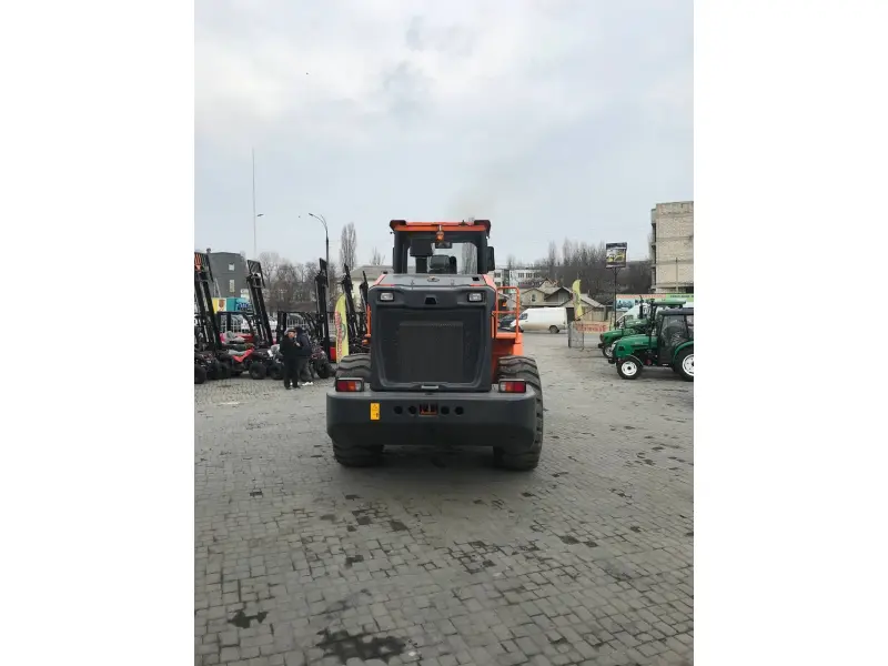 Încărcător frontal SD 300N