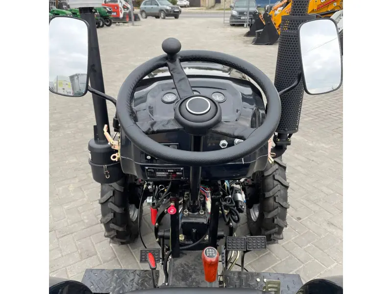 Tractor XINGTAI XT244 f/cab Tractor XINGTAI XT244 f/cab