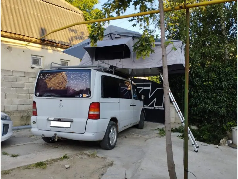 Cort auto pe acoperiș RCT0103A