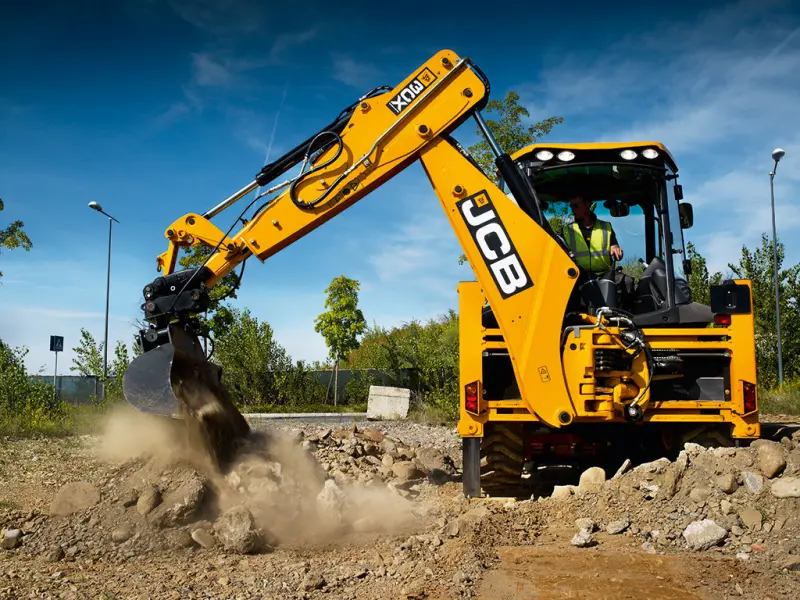 Бульдоэкскаватор JCB 3cx колесный
