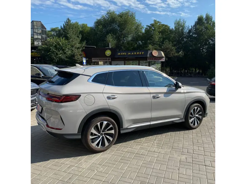 BYD Song Plus  2024 Honor Edition DM-i 150km Flagship ( Smoke )