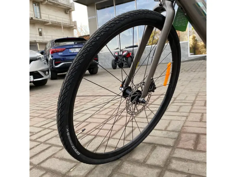 Электрический велосипед GIANT Fast E+1