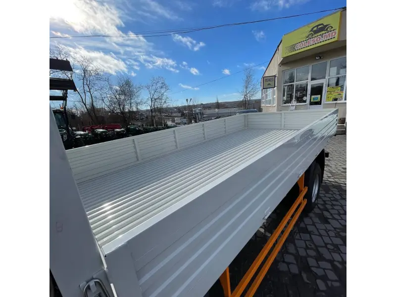 Camionul JMC N822 JX1054TG2