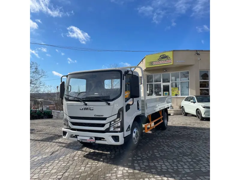Camionul JMC N822 JX1054TG2