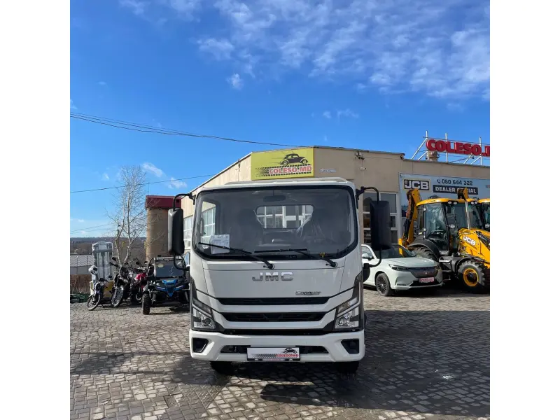 Camionul JMC N822 JX1054TG2