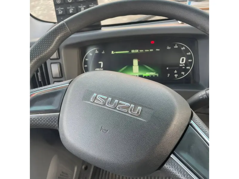 ISUZU 4x2 LHD 120hp 6CBM 
