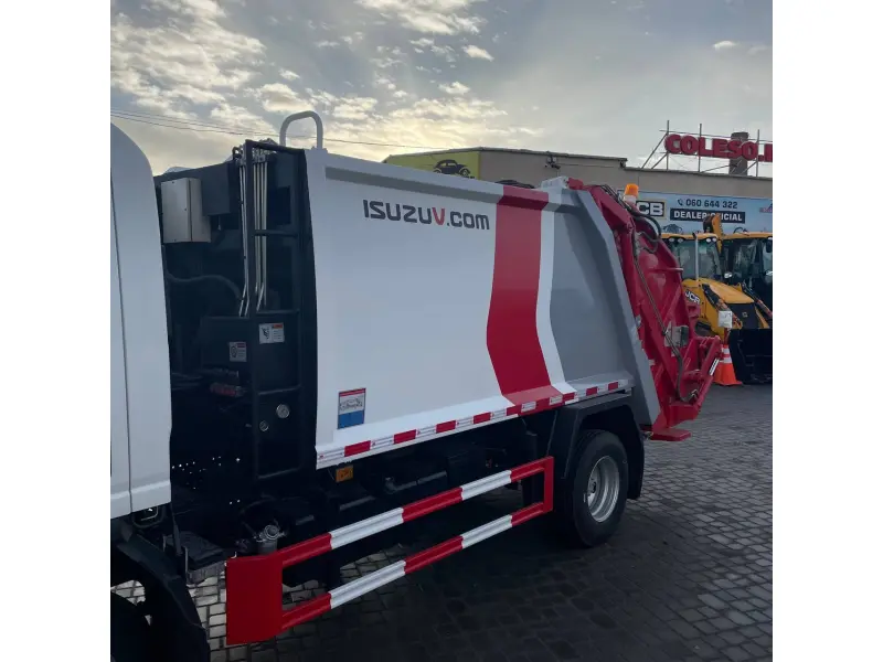 ISUZU 4x2 LHD 120hp 6CBM 