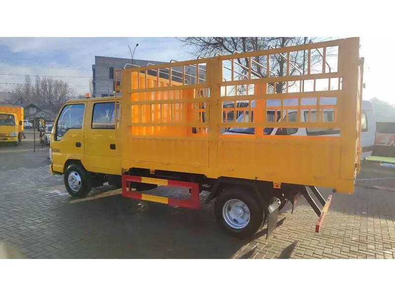 Basculantă ISUZU 4x2