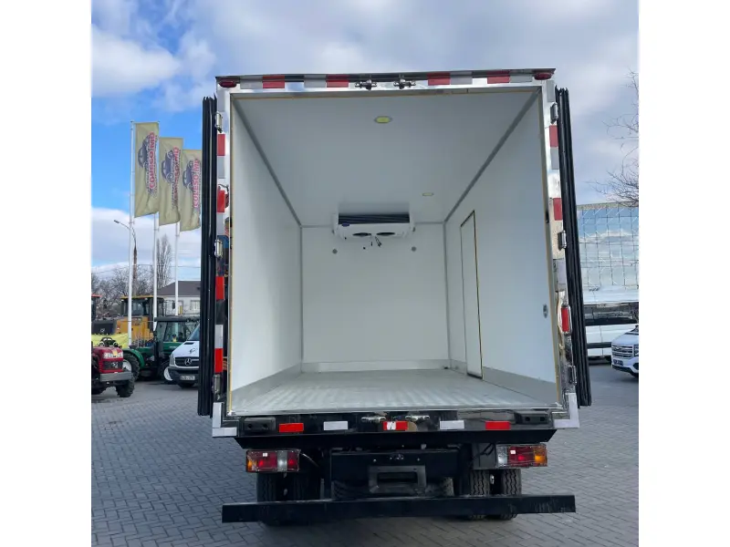 Camion frigorific ISUZU CLW5080 140 CP (2024)