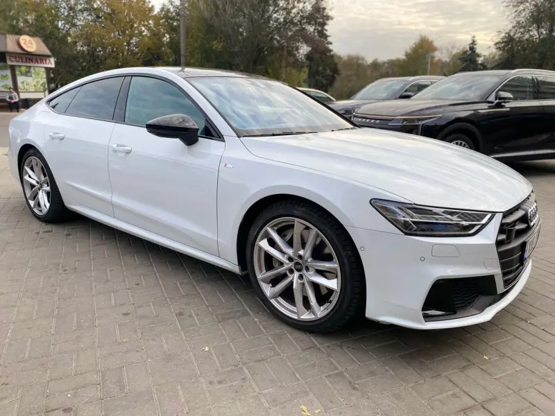 Audi A7 Sportback (C8, 2023 facelift) 55 TFSI e Plug-in Hybrid quattro ultra S tronic