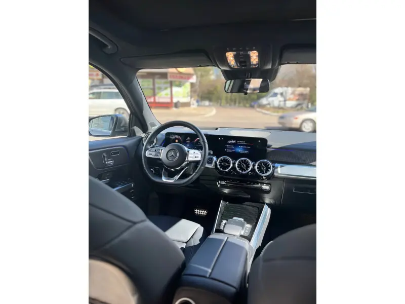 Mercedes EQB 2023