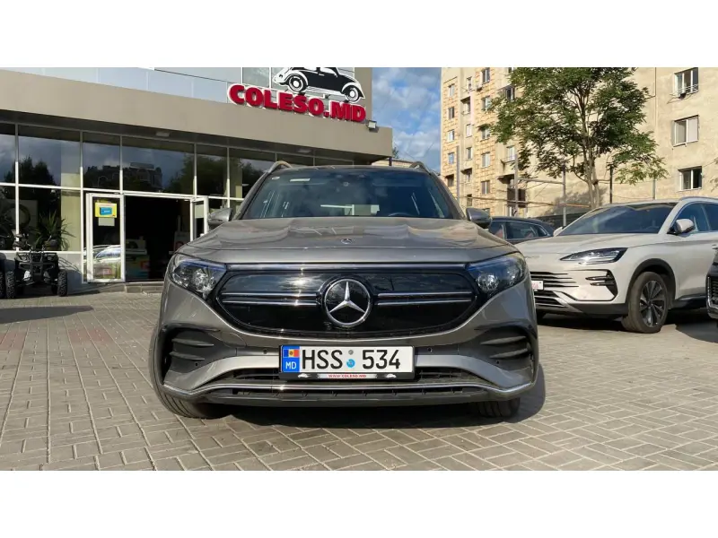 Mercedes EQB 2023