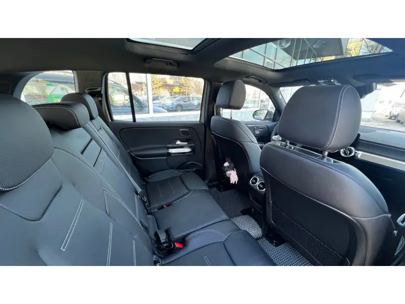 Mercedes EQB 2023