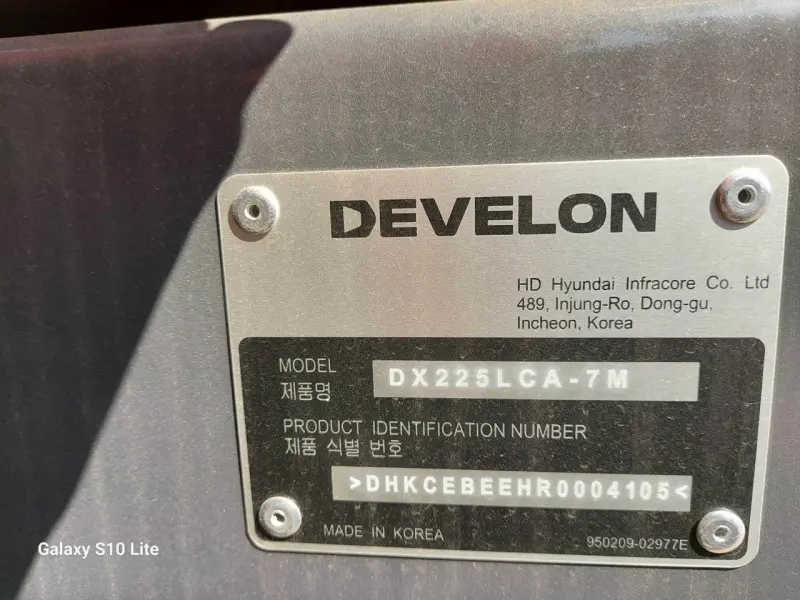 Excavator pe senile  DX220LCA-2M Vin cod: HDCCEBGACR0030958 (2024)